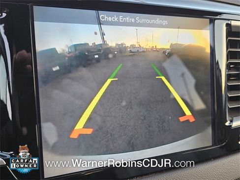 Used 2018 Chrysler Pacifica Touring-L image 23