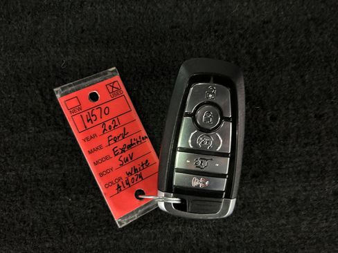 Used 2021 Ford Expedition XLT AWD/4WD image 41