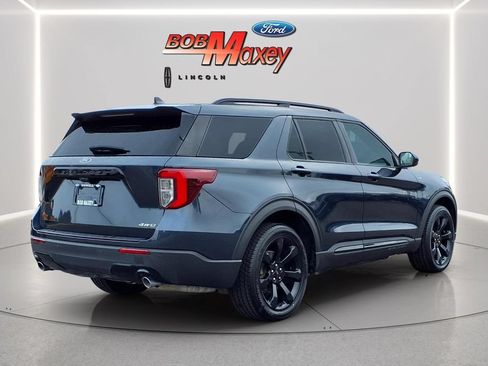 Used 2023 Ford Explorer ST-Line AWD/4WD image 4