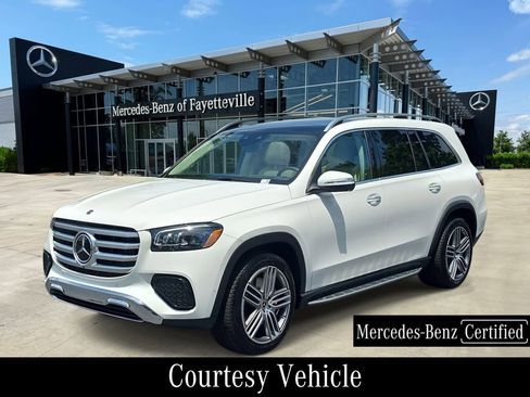 Certified 2026 Mercedes-Benz GLS 450 4MATIC image 1