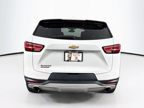 Used 2025 Chevrolet Blazer LT FWD image 8