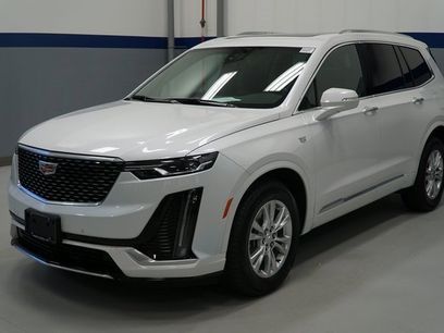 New 2025 Cadillac XT6 Luxury
