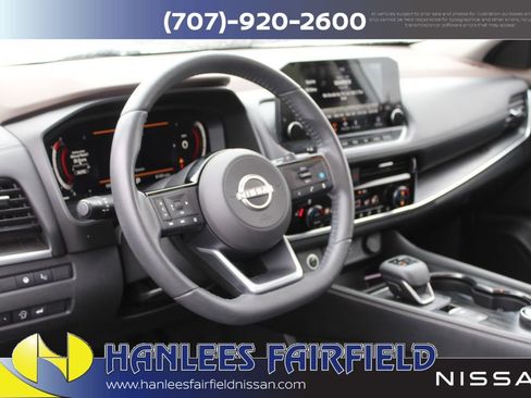 Used 2023 Nissan Rogue Platinum w/ Platinum Premium Package image 12
