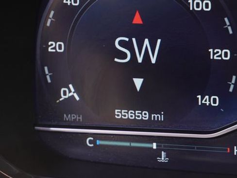 Used 2024 Chevrolet Tahoe LT image 32