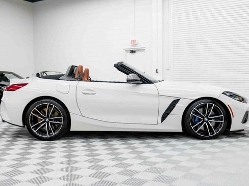 Used 2022 BMW Z4 M40i w/ Premium Package RWD image 6