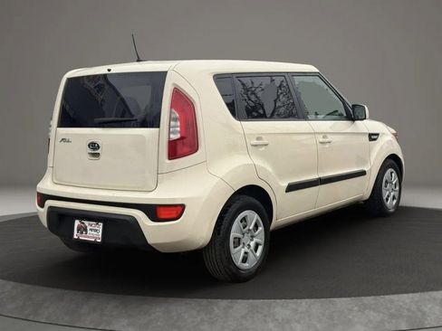 Used 2012 Kia Soul FWD image 9