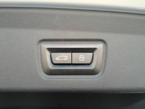 Used 2023 BMW i4 eDrive40 RWD image 26