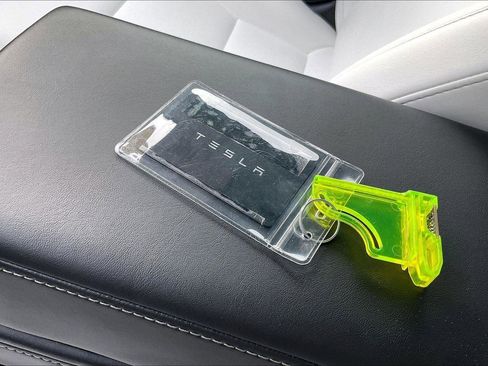 Used 2022 Tesla Model 3 Long Range image 9