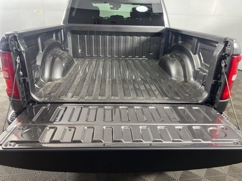 New 2026 RAM 1500 Big Horn w/ Sport Appearance Package AWD/4WD image 7