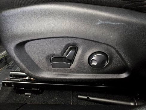 Certified 2024 Jeep Compass Limited image 15