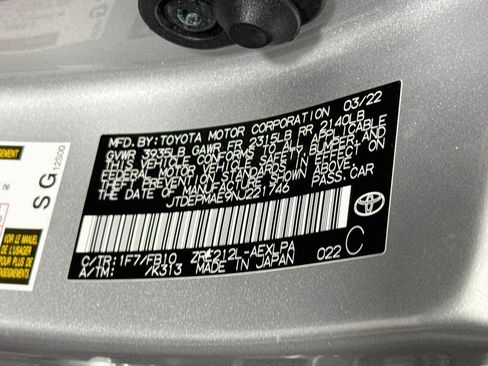 Certified 2022 Toyota Corolla LE FWD image 33