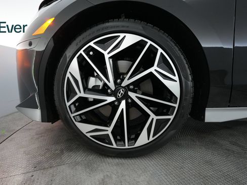Used 2024 Hyundai Ioniq 6 Limited RWD image 19