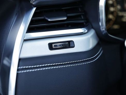 New 2024 Jaguar XF R-Dynamic SE image 27