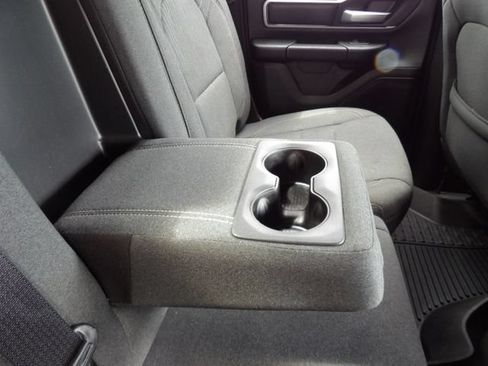 Used 2021 RAM 1500 Big Horn AWD/4WD image 10