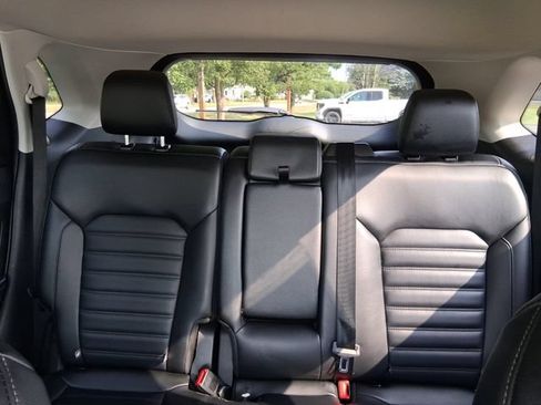 Used 2024 Ford Edge SEL AWD/4WD image 17
