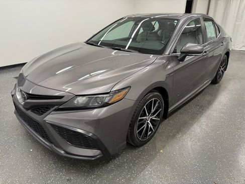 Certified 2023 Toyota Camry SE image 4