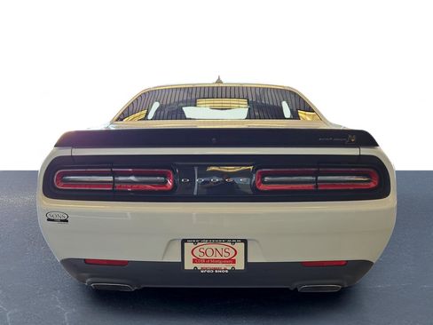 Certified 2022 Dodge Challenger R/T Scat Pack image 8