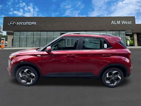 New 2025 Hyundai Venue SEL FWD image 9