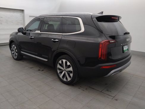 Used 2022 Kia Telluride S FWD image 3