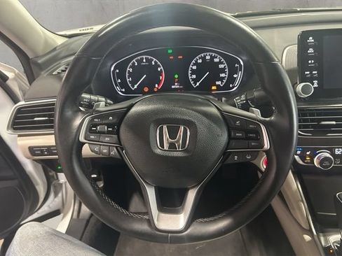 Used 2018 Honda Accord Touring image 21