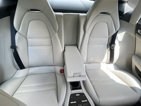 Used 2018 Porsche Panamera 4S w/ Premium Package AWD/4WD image 19