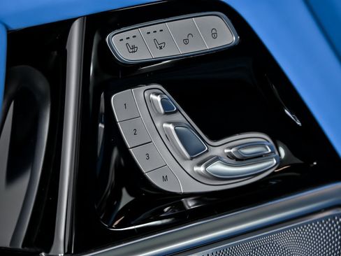 Used 2025 Mercedes-Benz G 63 AMG AMG G 63-GENUINE MANSORY BUILD image 28