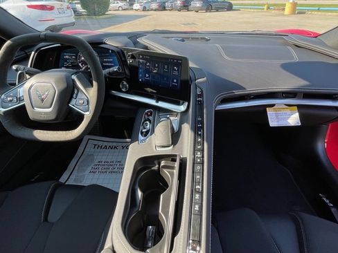 Used 2024 Chevrolet Corvette Stingray Convertible w/ Z51 Performance Package image 29