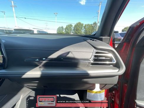 New 2025 Chevrolet Traverse LT w/ Enhanced Driving Package image 29