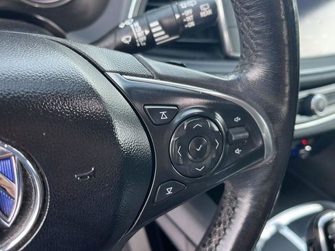 Used 2020 Buick Enclave Premium image 11