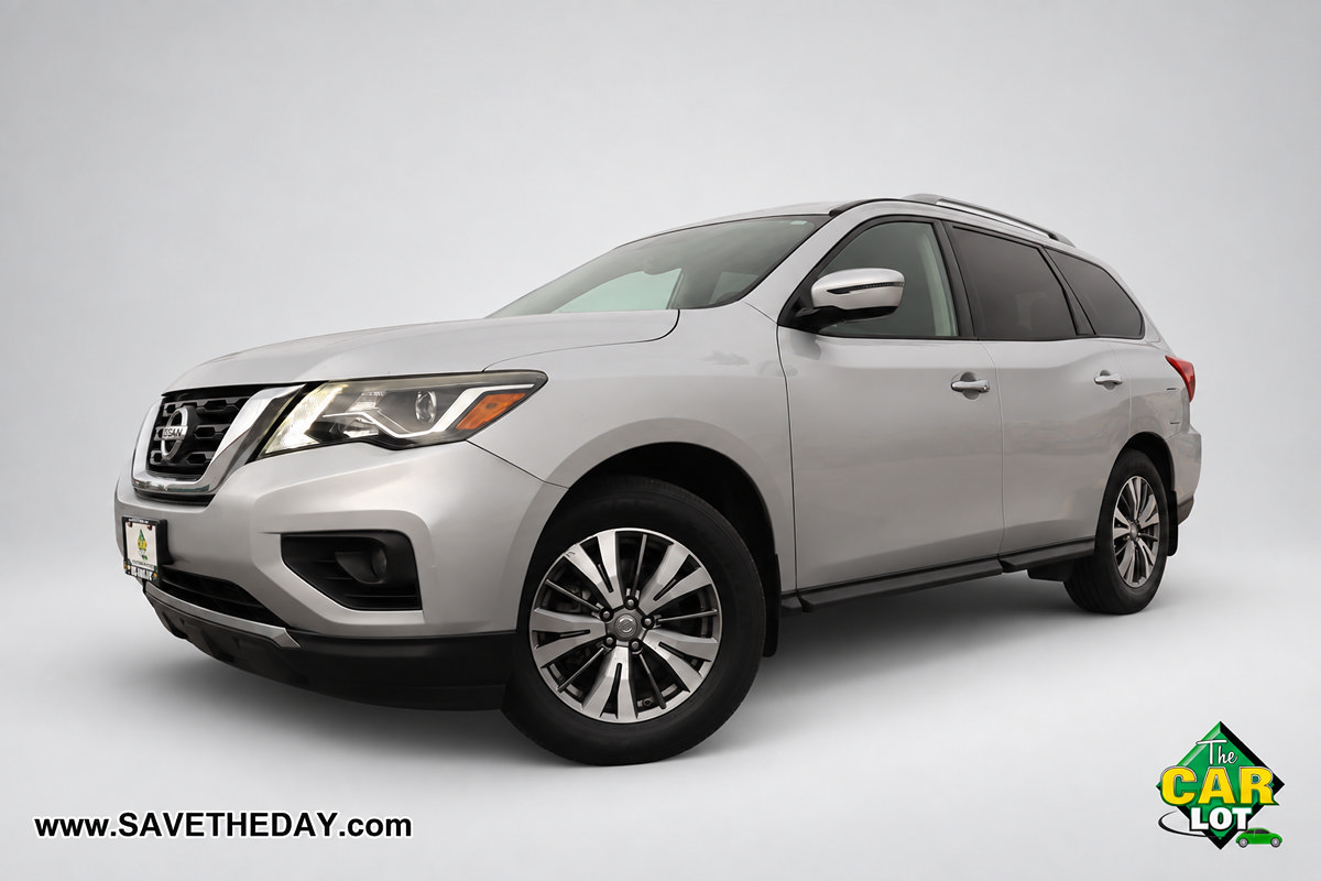 Used 2019 Nissan Pathfinder SV w/ Cargo Package FWD image 2