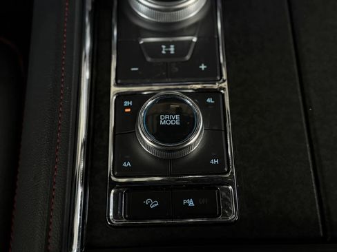 Used 2024 Ford Expedition Max Limited AWD/4WD image 40