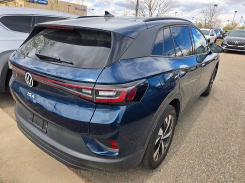 Used 2023 Volkswagen ID.4 Pro image 5