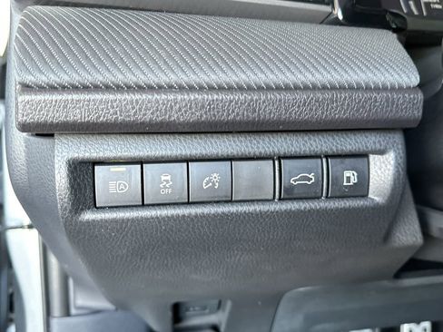 Used 2025 Toyota Camry SE w/ Multimedia Upgrade Package image 19