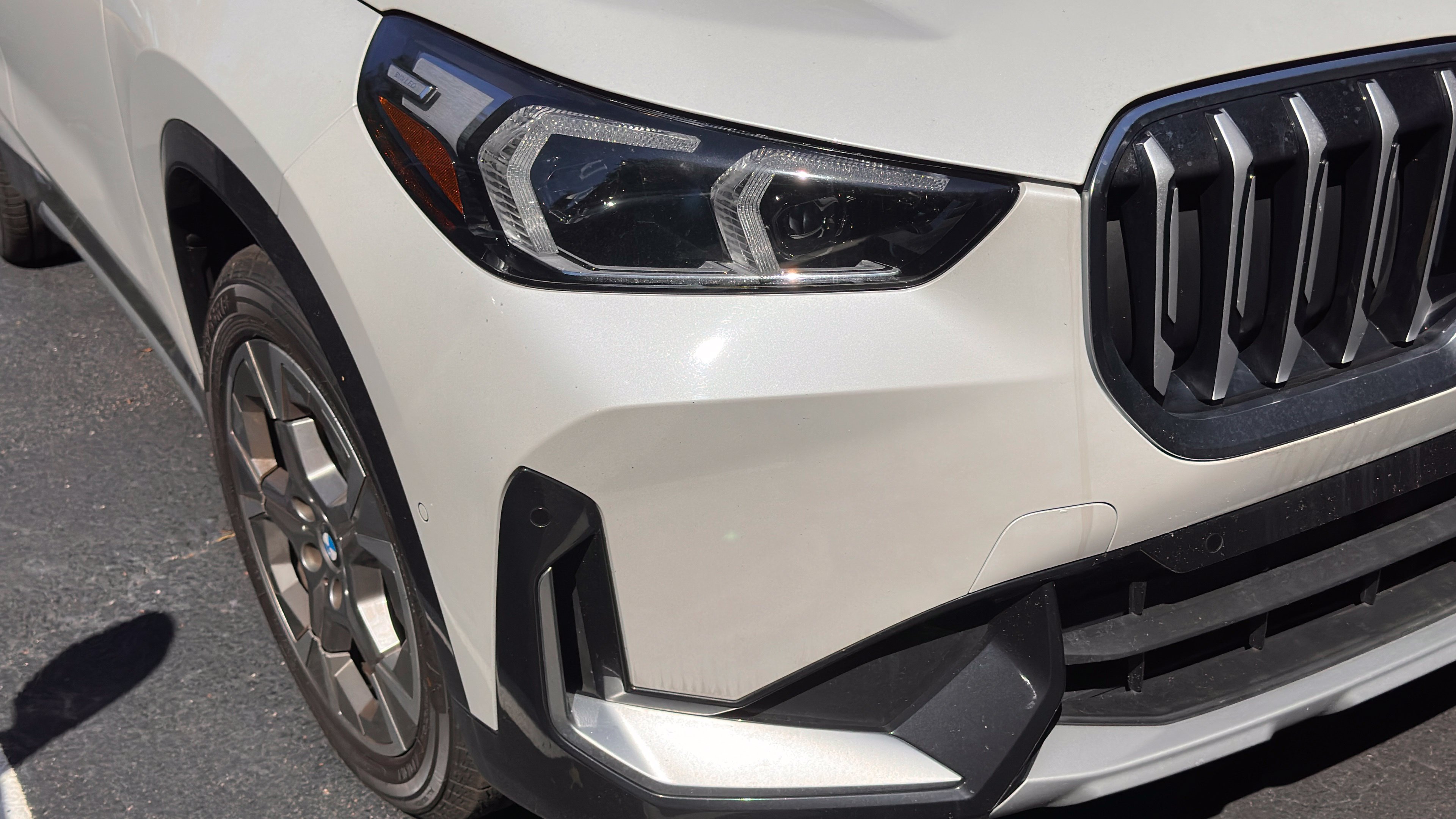 Used 2025 BMW X1 xDrive28i AWD/4WD image 2