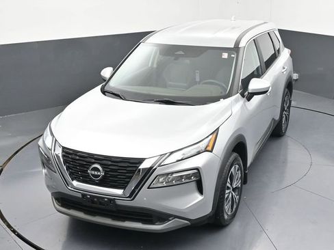 Used 2023 Nissan Rogue SV image 38