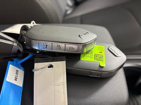 New 2026 Kia K4 LXS image 43