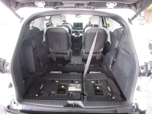 Used 2025 Toyota Sienna XSE w/ XSE Plus Package image 41