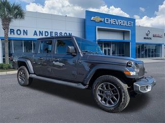 Used 2020 Jeep Gladiator Sport video 1