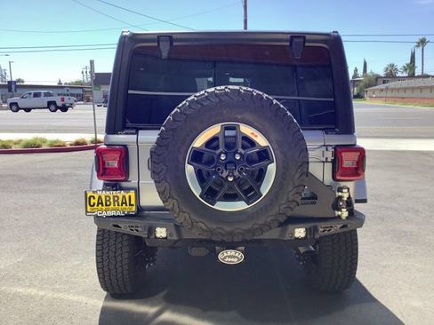 Used 2021 Jeep Wrangler Unlimited Rubicon AWD/4WD image 31