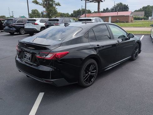 Used 2025 Toyota Camry SE w/ Multimedia Upgrade Package AWD/4WD image 7