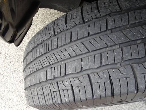 Used 2020 Jeep Cherokee Limited AWD/4WD image 12