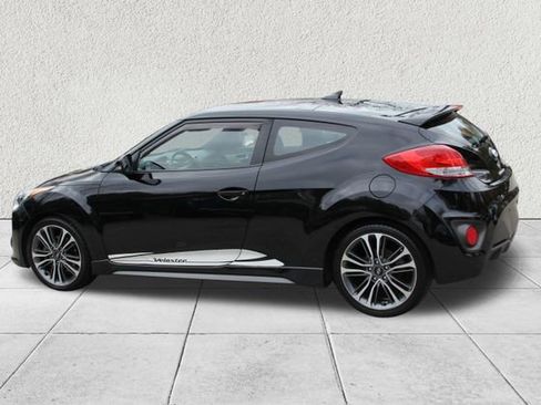 Used 2017 Hyundai Veloster Turbo image 7