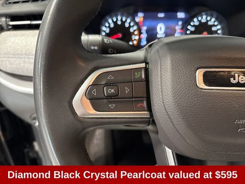 Used 2024 Jeep Compass Latitude AWD/4WD image 3