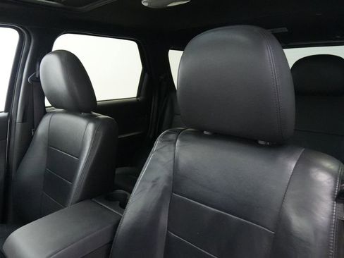 Used 2011 Ford Escape Limited w/ 301A Rapid Spec Order Code image 16