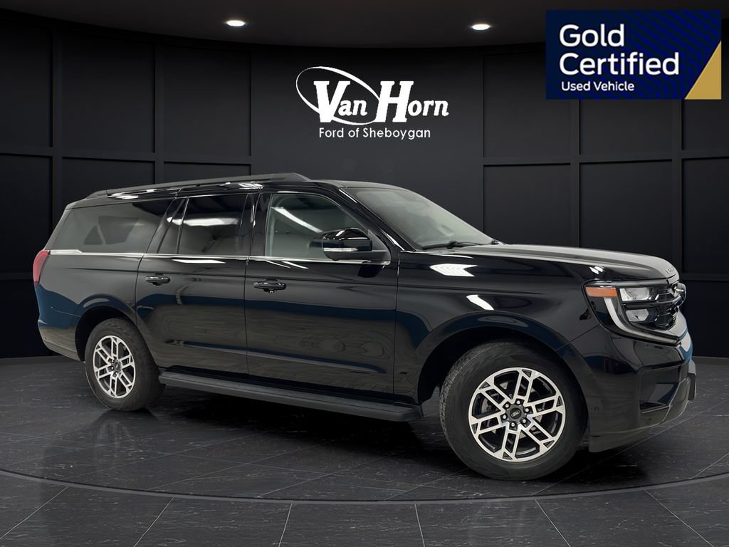 Used 2025 Ford Expedition Max Active AWD/4WD image 1