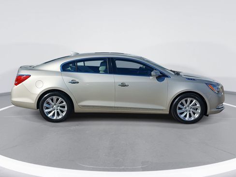 Used 2015 Buick LaCrosse Leather image 4