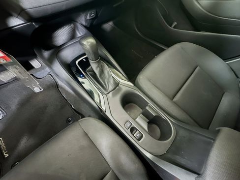 Used 2024 Toyota Corolla LE FWD image 21