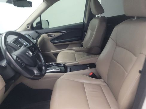Used 2021 Honda Pilot Touring image 17