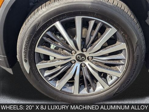 Used 2025 INFINITI QX60 Sensory image 10