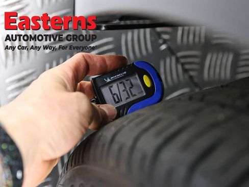 Used 2022 Tesla Model Y Long Range image 24